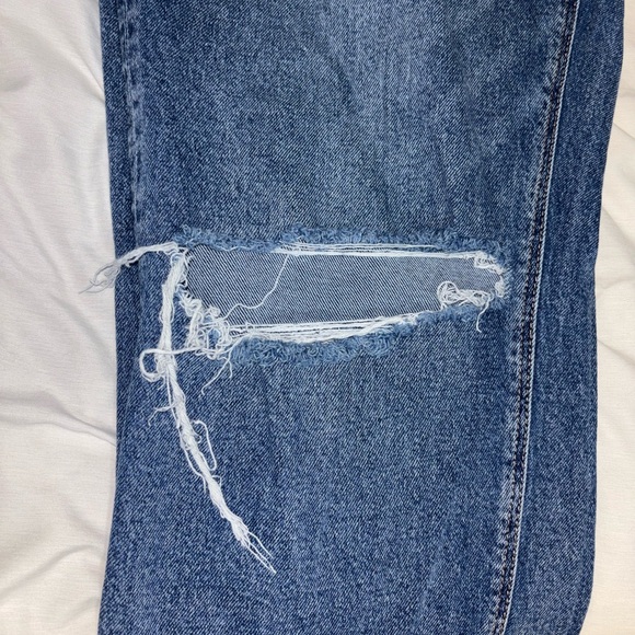 American Eagle Outfitters Medium Distressed Super High Rise Straight Leg Jeans - Picture 2 of 5